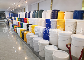 自拍国产麻豆吉安容器一楼涂料桶、机油桶展区